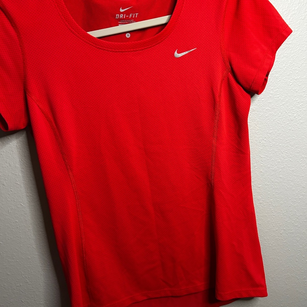 Nike Red Fitted Short Sleeve T-Shirt